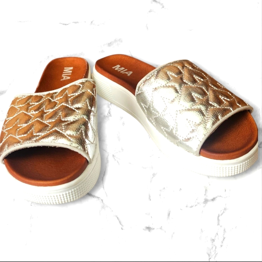 MIA Starlet Silver Metallic Women's Metallic Slide Sandals- Womens Size 7